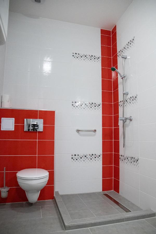 Rozmaring Apartmanhaz Morahalom Exterior photo